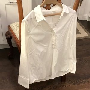 Vineyard Vines white popover